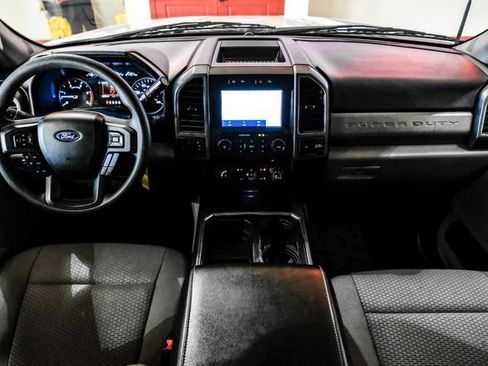 Used 2021 Ford F250 XLT w/ FX4 Off-Road Package AWD/4WD image 13