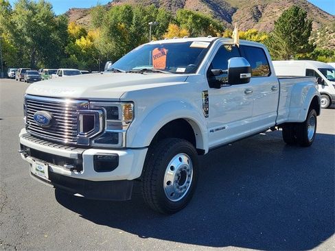 Certified 2022 Ford F450 Platinum w/ FX4 Off-Road Package image 5