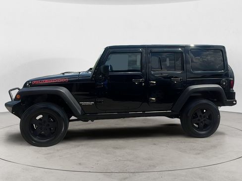 Used 2014 Jeep Wrangler Unlimited Rubicon w/ Connectivity Group AWD/4WD image 3