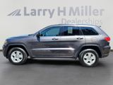 Used 2017 Jeep Grand Cherokee Laredo w/ Quick Order Package 23E image 2