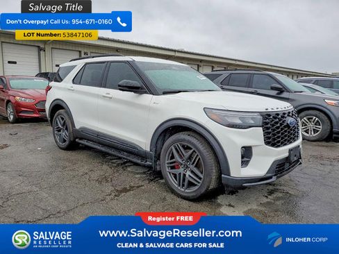 Used 2025 Ford Explorer ST-Line w/ Premium Package AWD/4WD image 5