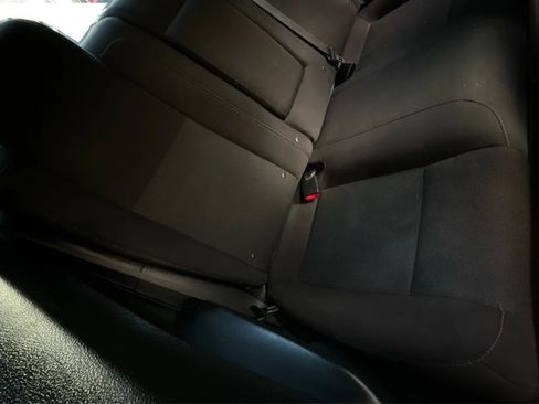 Used 2015 Dodge Challenger R/T RWD image 24