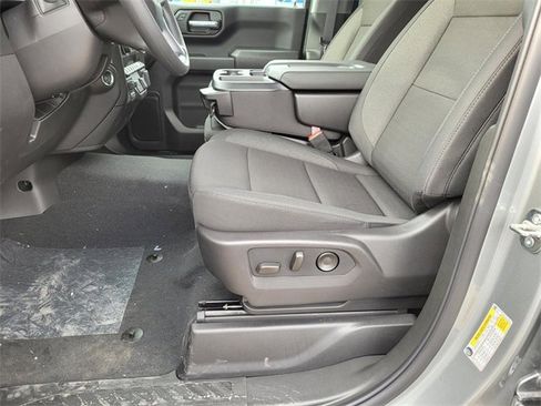 New 2026 Chevrolet Silverado 1500 Custom Trail Boss w/ Turbomax Blackout Package image 9