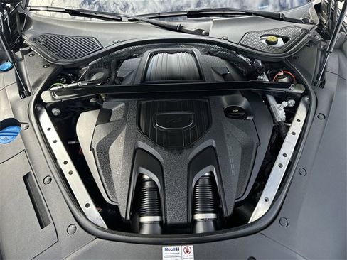 Used 2022 Porsche Panamera 4S image 18
