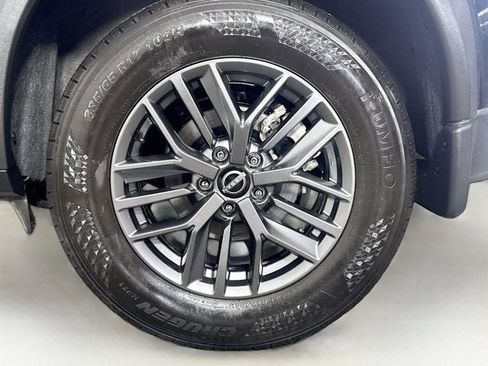 Used 2023 Nissan Rogue S image 24