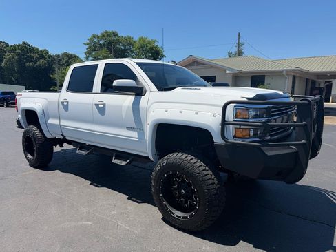 Used 2016 Chevrolet Silverado 2500 LT AWD/4WD image 3