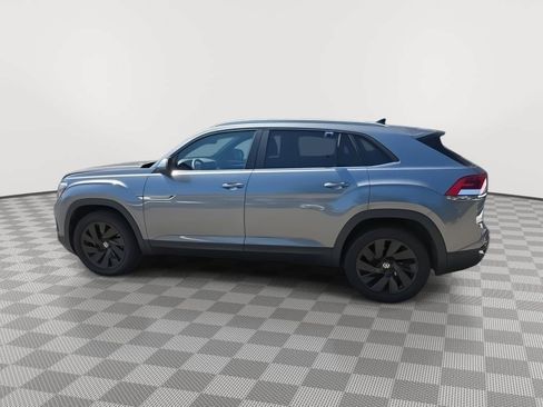 Used 2024 Volkswagen Atlas Cross Sport SE w/ Panoramic Sunroof Package AWD/4WD image 2