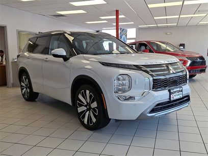 New 2025 Mitsubishi Outlander SEL
