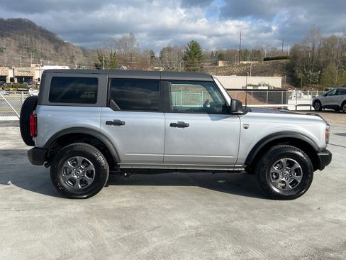Used 2024 Ford Bronco Big Bend AWD/4WD image 2