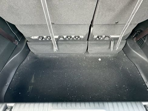 New 2027 Chrysler Pacifica LX FWD image 32