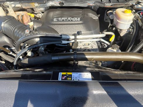 Used 2018 RAM 2500 Laramie w/ Convenience Group image 31