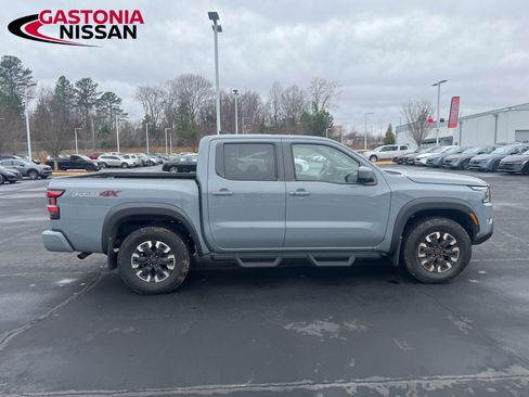 Used 2023 Nissan Frontier PRO-4X w/ Technology Package image 3