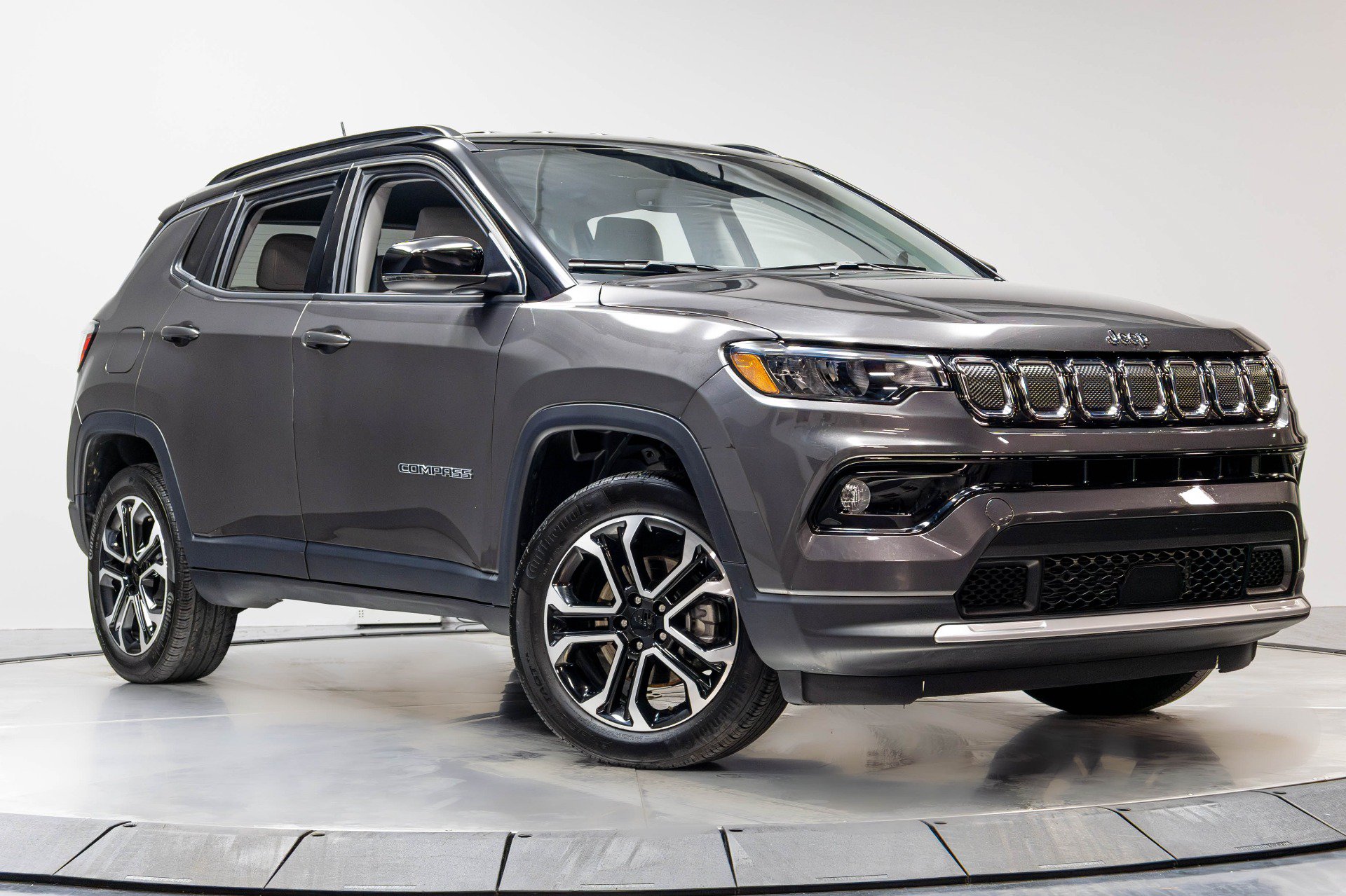 Used 2022 Jeep Compass Limited AWD/4WD image 44