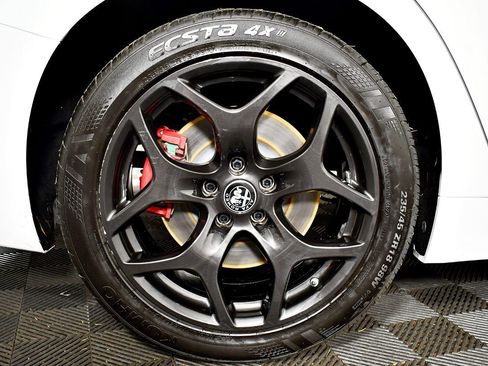 Used 2020 Alfa Romeo Giulia AWD w/ Quick Order Package 22J Sport image 46