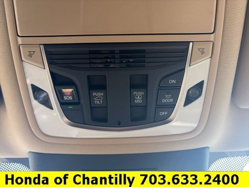 Used 2026 Acura MDX FWD image 17