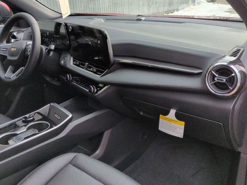 New 2026 Chevrolet Equinox LT w/ Convenience Package II image 29