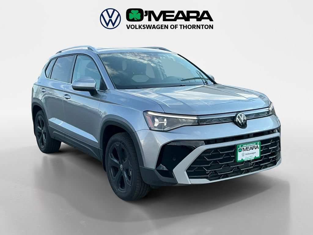 Used 2025 Volkswagen Taos SEL w/ Taos Adventure Package (SXB) AWD/4WD image 7