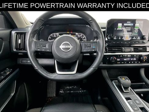 Used 2024 Nissan Pathfinder SL w/ SL Premium Package FWD image 6