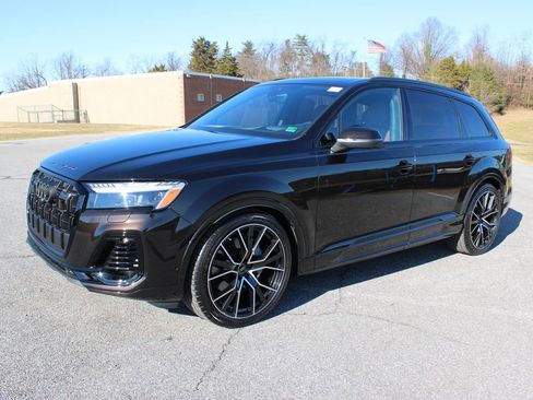 New 2025 Audi Q7 3.0T Prestige image 4