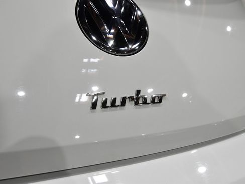 Used 2017 Volkswagen Beetle 1.8T SEL image 10