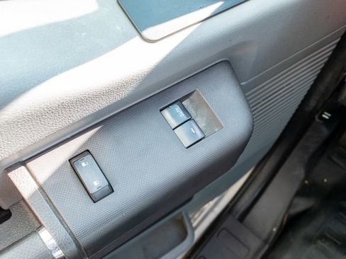 Used 2011 Ford F450 XL w/ PWR Equipment Group image 16