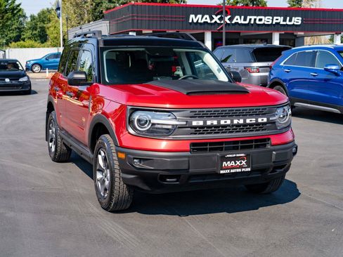 Used 2021 Ford Bronco Sport Badlands AWD/4WD image 2