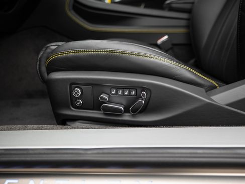 Used 2024 Bentley Continental GT image 13