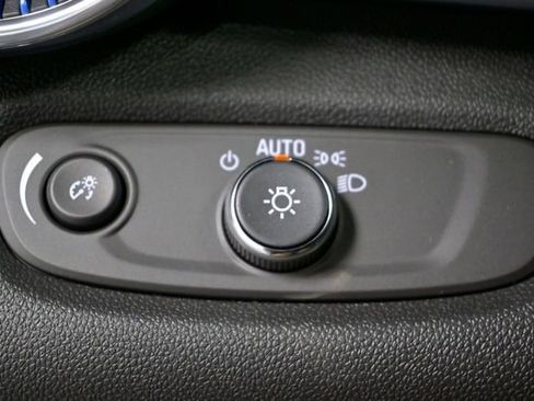 New 2026 Chevrolet Trax LT w/ Driver Confidence Package image 15