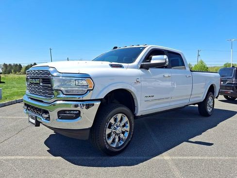 Used 2021 RAM 3500 Limited AWD/4WD image 3