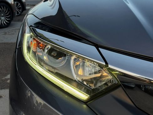 Used 2022 Honda HR-V LX image 5