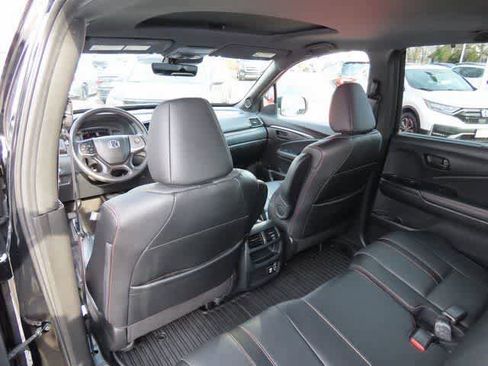 Used 2022 Honda Passport TrailSport image 11