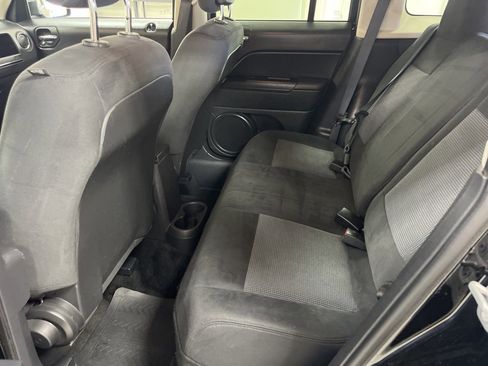 Used 2015 Jeep Patriot Latitude image 14