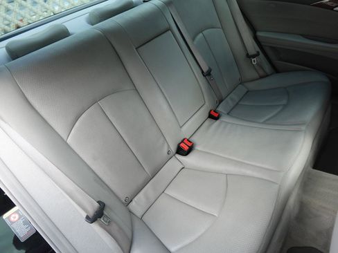 Used 2005 Mercedes-Benz E 320 Sedan image 11