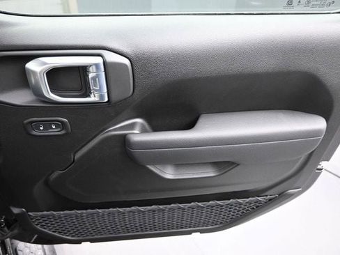 New 2026 Jeep Wrangler Unlimited Sport image 25