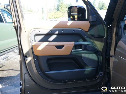 Used 2021 Land Rover Defender 110 X image 15