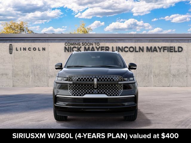 New 2027 Lincoln Navigator Premiere AWD/4WD image 3