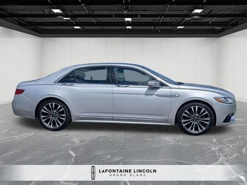 Used 2017 Lincoln Continental Reserve w/ Climate Package AWD/4WD image 3