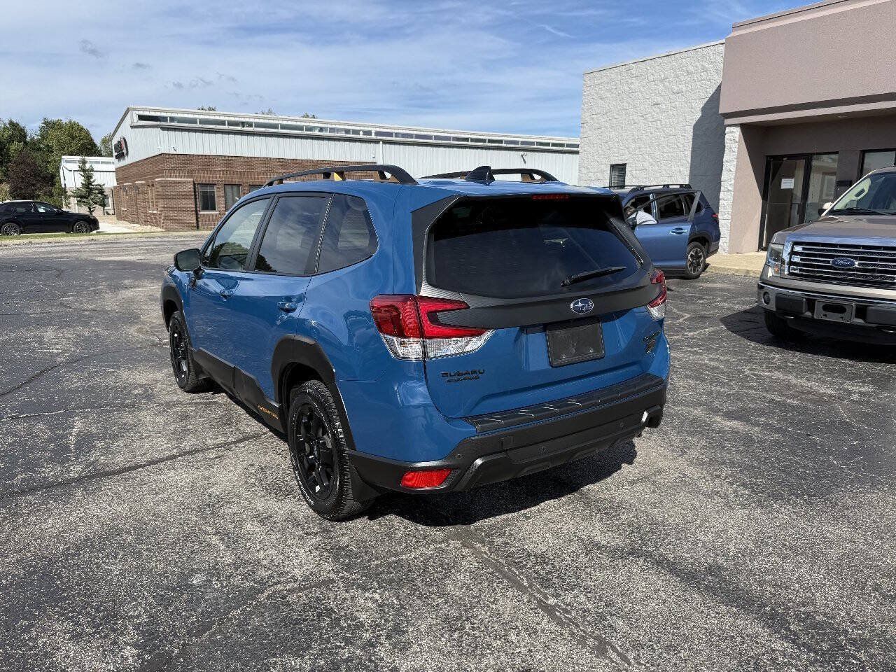 Used 2025 Subaru Forester Wilderness w/ Convenience Package AWD/4WD image 7