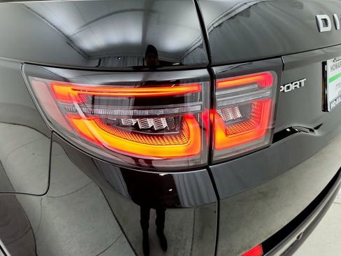 Certified 2025 Land Rover Discovery Sport S image 32