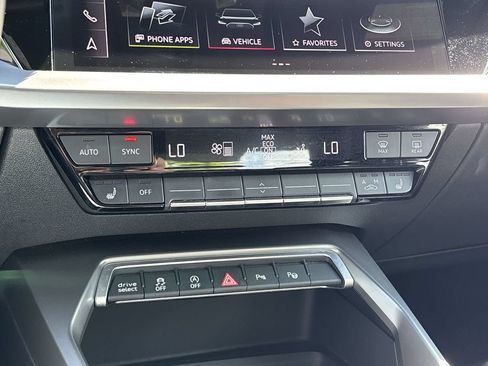 Used 2024 Audi A3 2.0T Premium FWD image 17