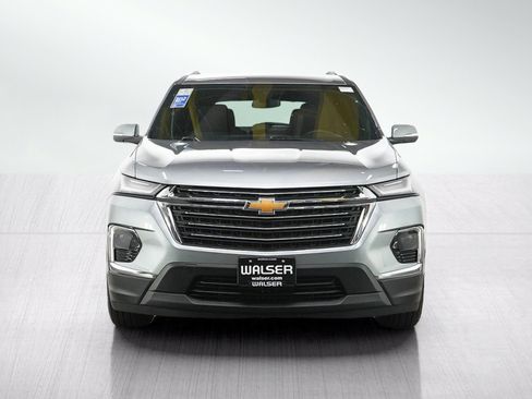 Used 2023 Chevrolet Traverse LT AWD/4WD image 8