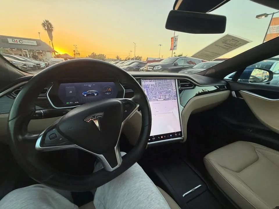 Used 2016 Tesla Model S 75 RWD image 8