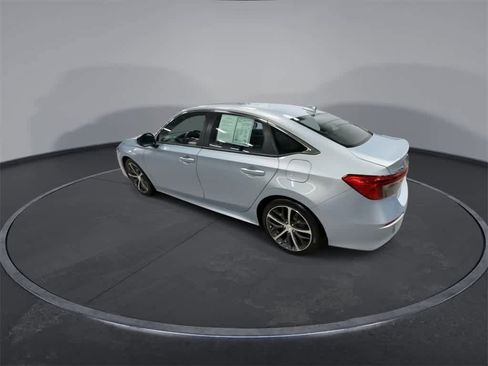 Used 2023 Honda Civic Touring image 6