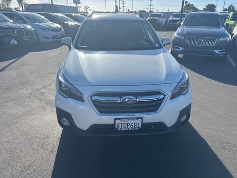 Used 2018 Subaru Outback 3.6R Limited image 9
