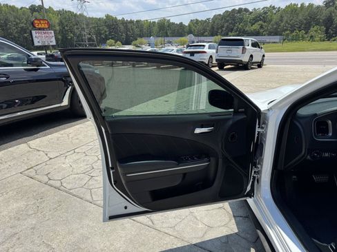 Used 2021 Dodge Charger Scat Pack RWD image 5