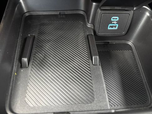 New 2025 Ford Bronco Badlands image 33