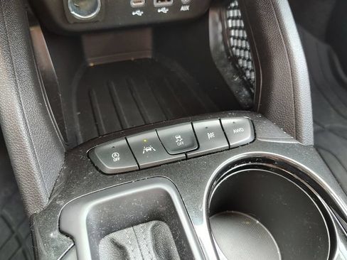Used 2023 Chevrolet TrailBlazer LT w/ Convenience Package AWD/4WD image 17