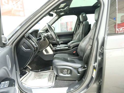Used 2017 Land Rover Range Rover Supercharged AWD/4WD image 18