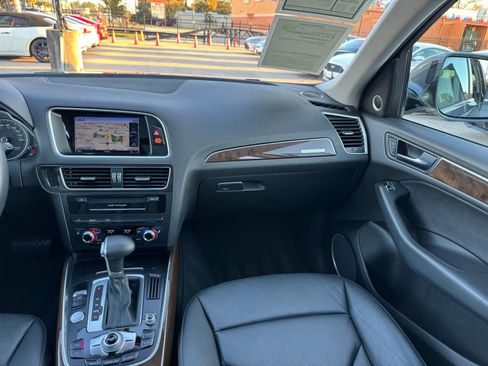 Used 2016 Audi Q5 2.0T Premium Plus w/ Technology Package image 31