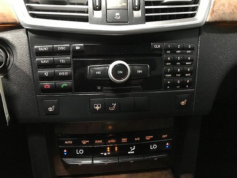 Used 2010 Mercedes-Benz E 350 Sedan image 29